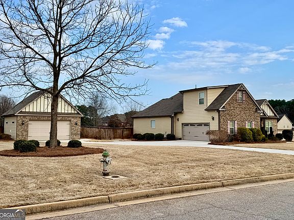 2nd image of 107 Feather Ln
