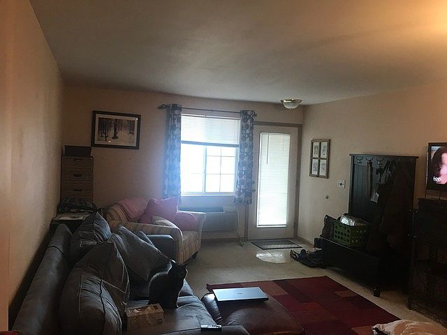 2nd image of 303 Silverstone Dr Unit 303