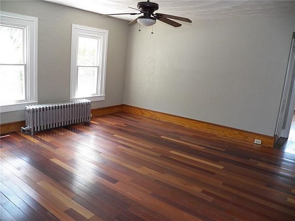 5th image of 109 Olin Ave
