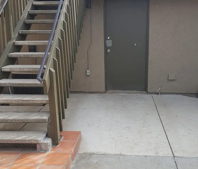 349 S Ashford Ave — Photo 8