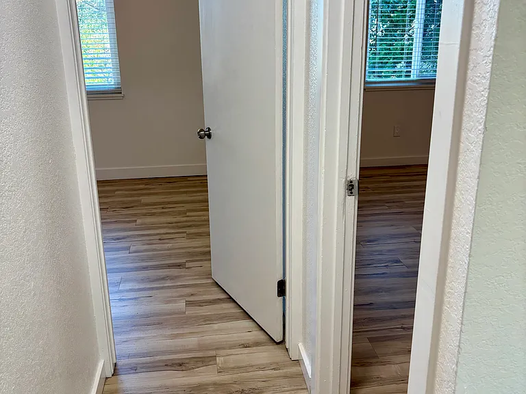 1629 Holly Dr #18 — Photo 6