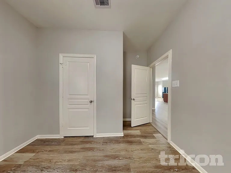 6103 Coleus St — Photo 9