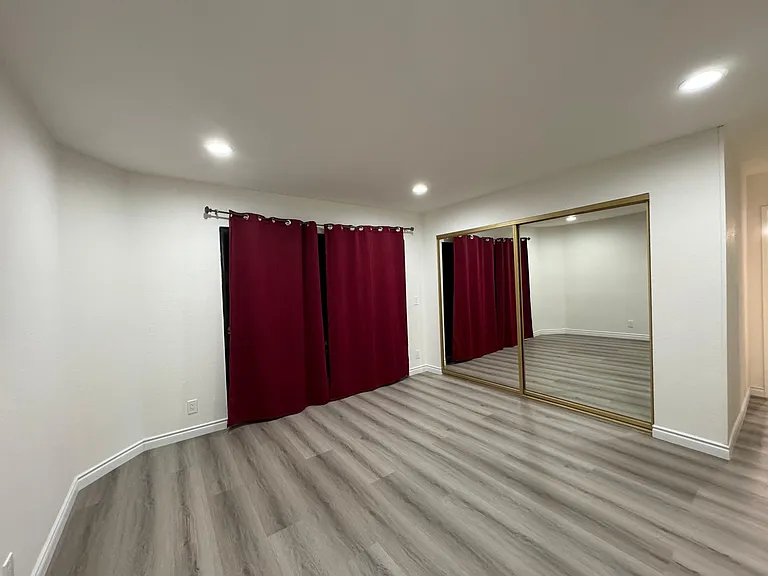 7893 Cerritos Ave — Photo 13