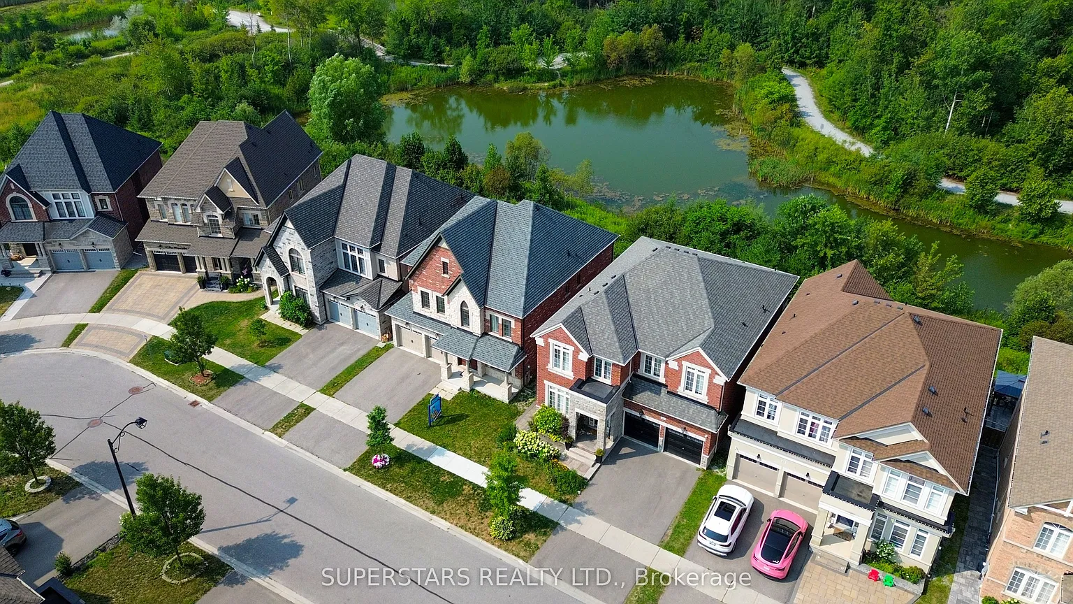 31 Roy Harper Ave photo 1