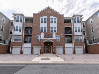 8621 Fluttering Leaf Trl UNIT 202, Odenton, MD, 21113