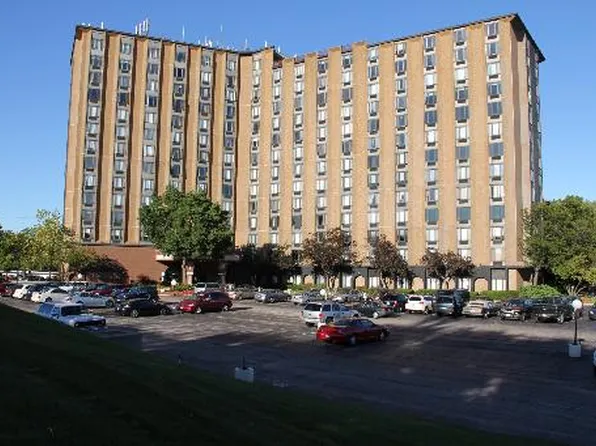 1 Renaissance Pl Unit 1212, Palatine, IL 60067