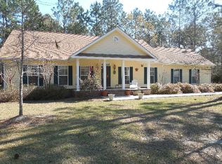 122 Davis Ct, Hinesville, GA 31313