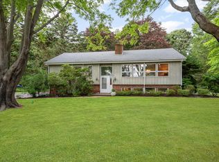 19 Peconic Ave, Shelter Island, NY 11964