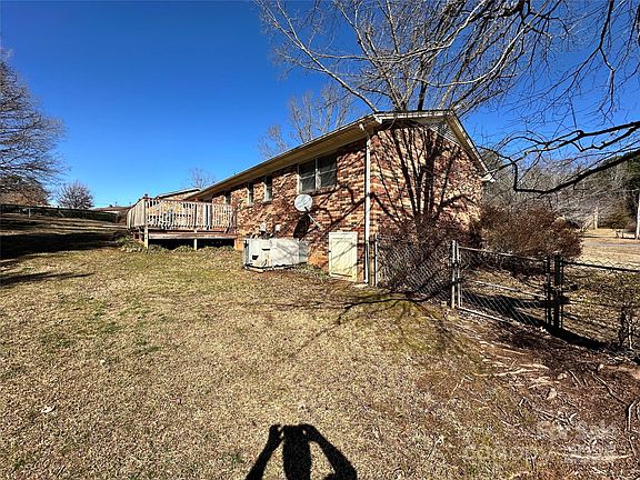 4th image of 4724 Jamee Dr