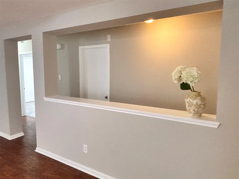 8134 Sanders Forest Ct — Photo 18