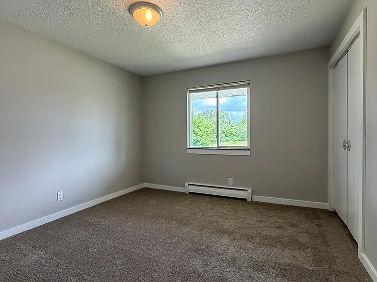 6438-6692 Martinie Dr — Photo 6