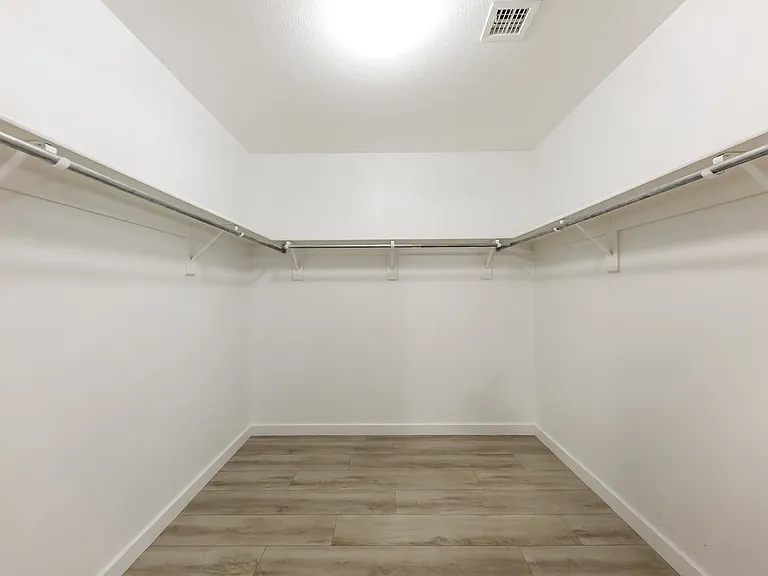 10509 W Angels Ln — Photo 12