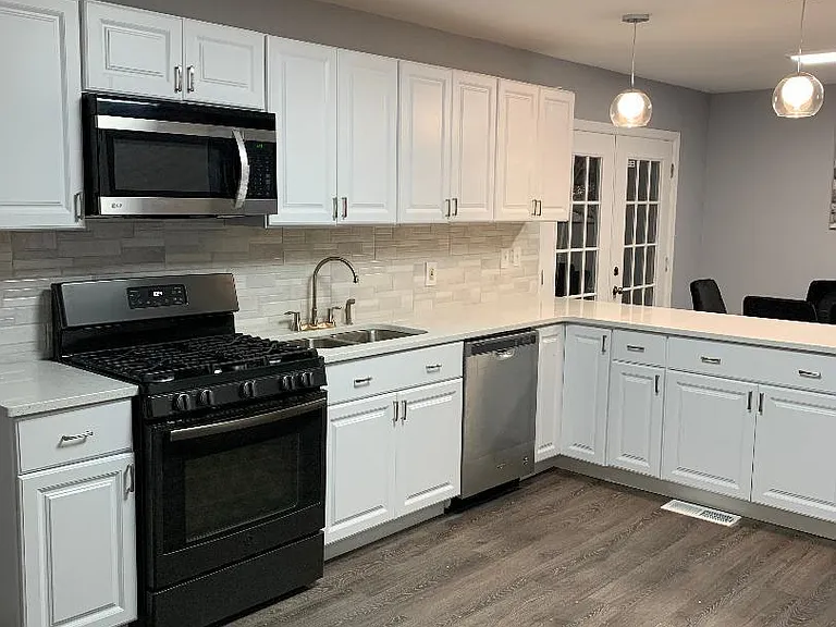 479 Cedar Ave — Photo 8