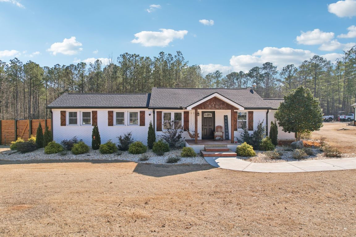 Earl North Rd-S0302-049.jpg