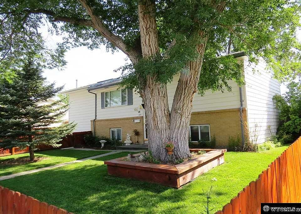 1st image of 813 Cheryl Sue Dr