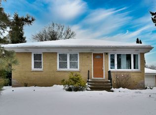 614 W Gladys Ave, Elmhurst, IL