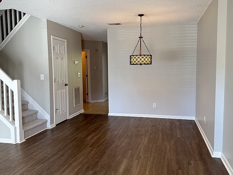 3202 Summercroft Ln — Photo 4