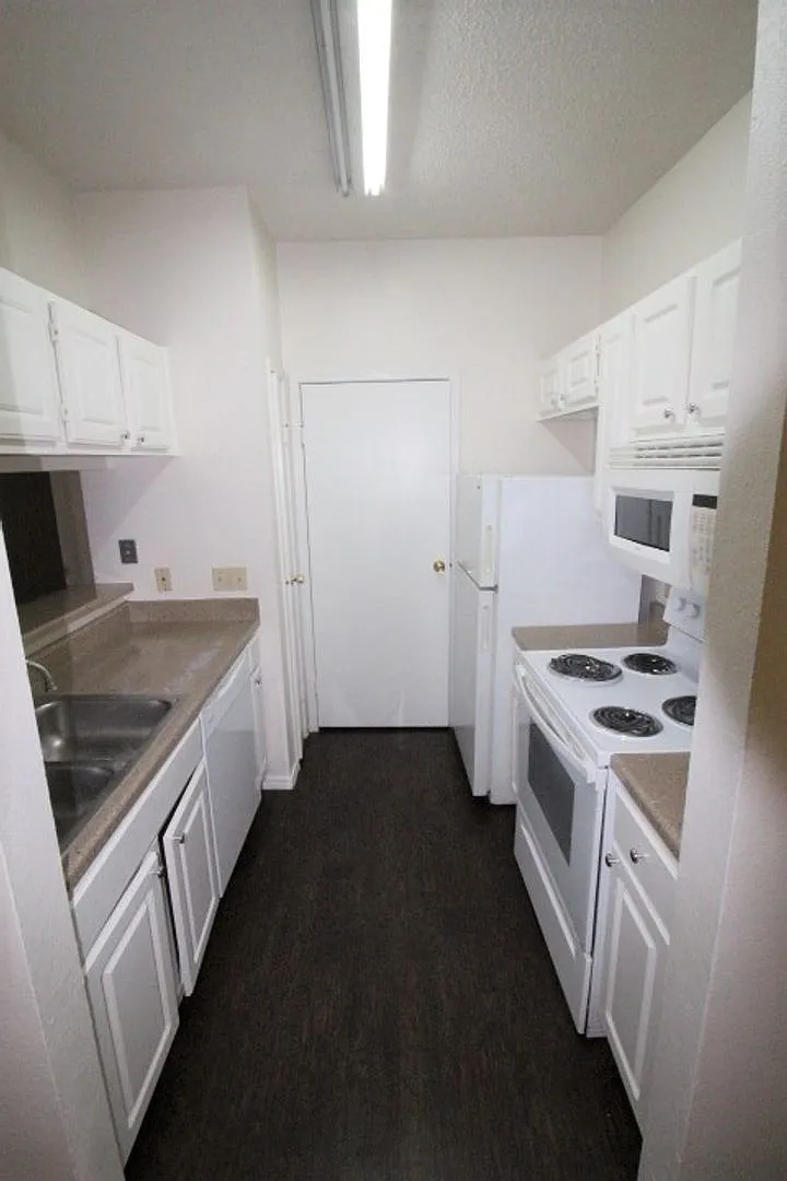 Edgecreek Condo — Photo 4