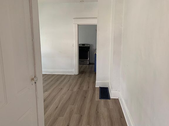 3rd image of 359 E Welch Ave