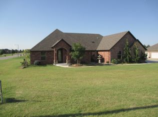 4607 Riverside Dr, Tuttle, OK 73089