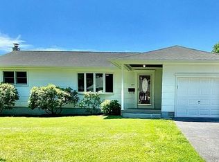 405 Hurley Dr, Hackettstown, NJ