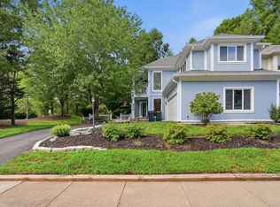 47656 Pennrun Way, Sterling, VA 20165