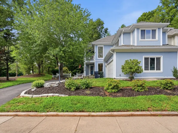 47656 Pennrun Way, Sterling, VA 20165