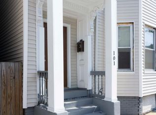 104 Chelsea St #1, Boston, MA 02128