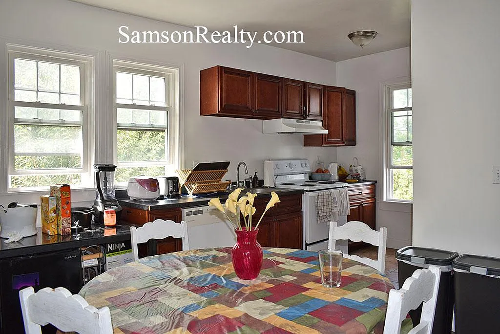 5 bed, $4,400 — Photo 4