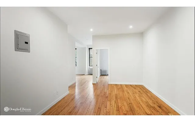 Rented by Douglas Elliman | media 21