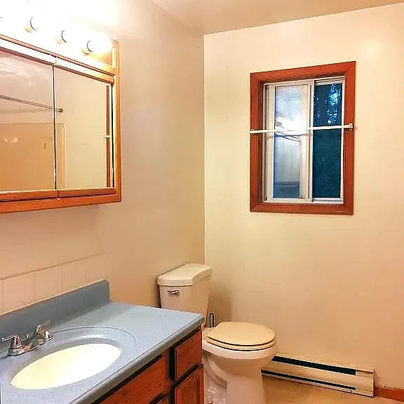 767 Rosewood Rd E — Photo 14