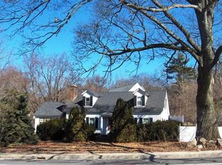 432 Winthrop Ave, North Andover, MA 01845