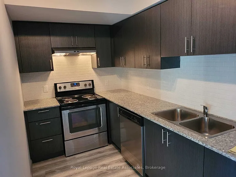 275 Larch St #F-306 — Photo 8
