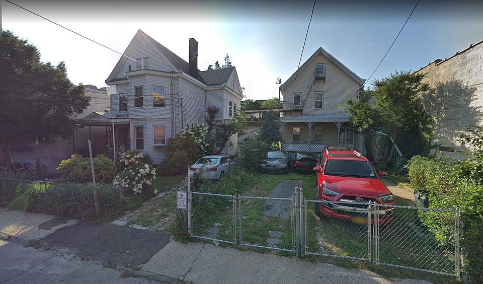 2nd image of 40 S West St
