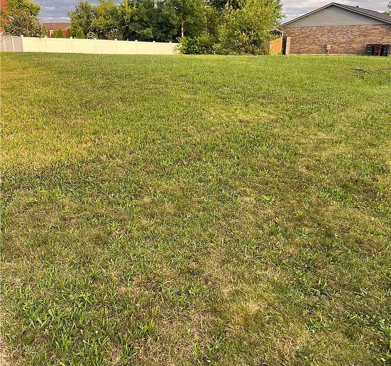 2nd image of 5684 Creekview Dr