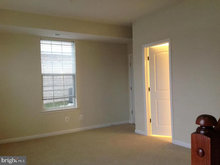 22698 Parkland Farms Ter — Photo 5