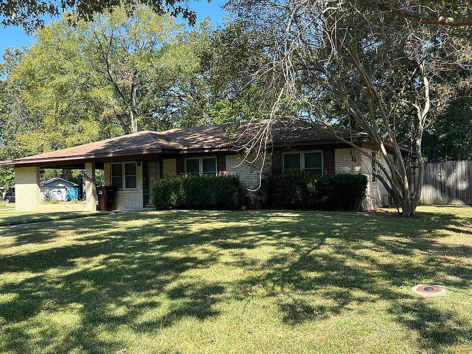 1610 Parkway Dr, Crossett, AR 71635 Zillow