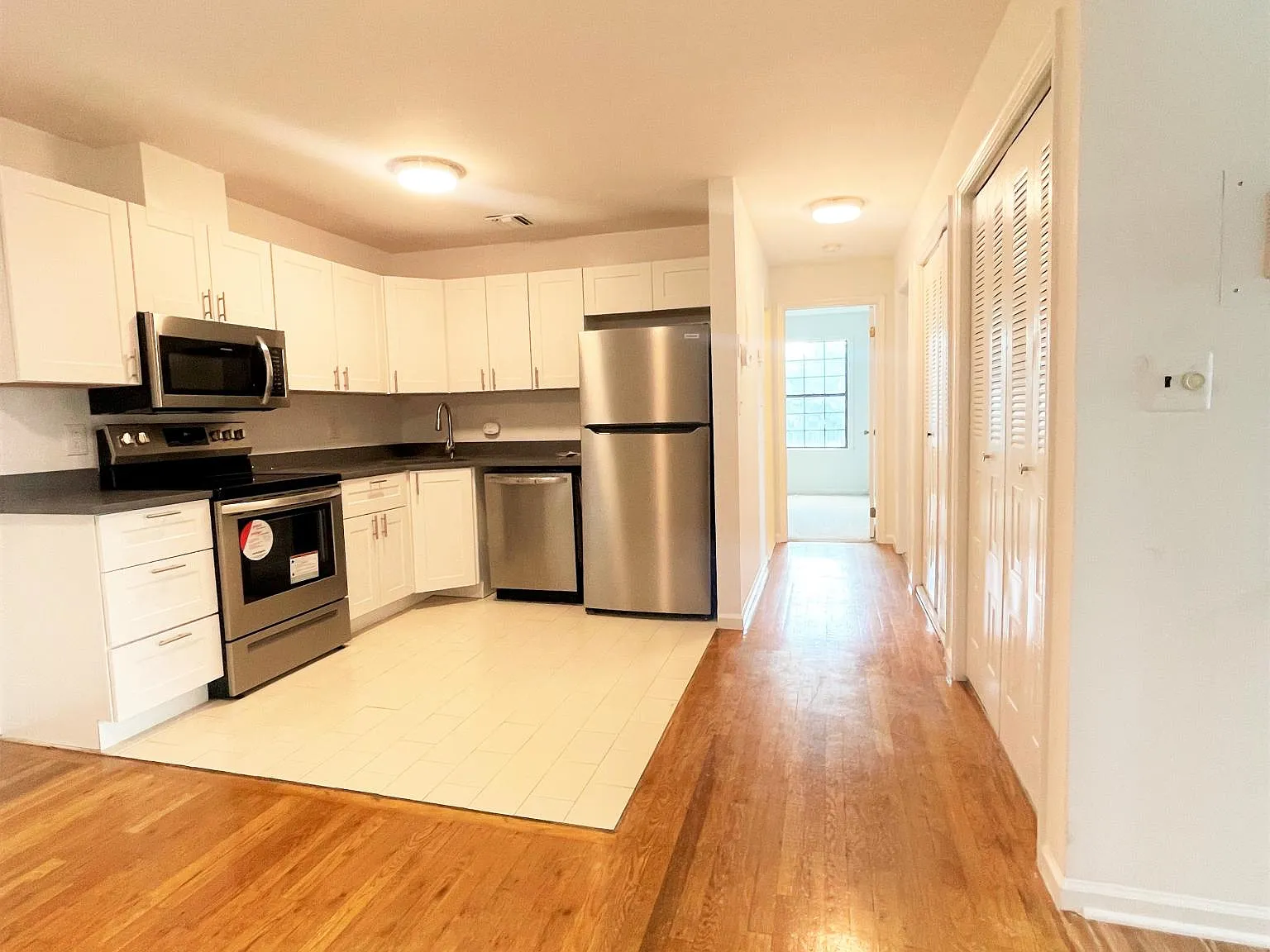 2 bed, 1450 sqft, $2,675 — Photo 4