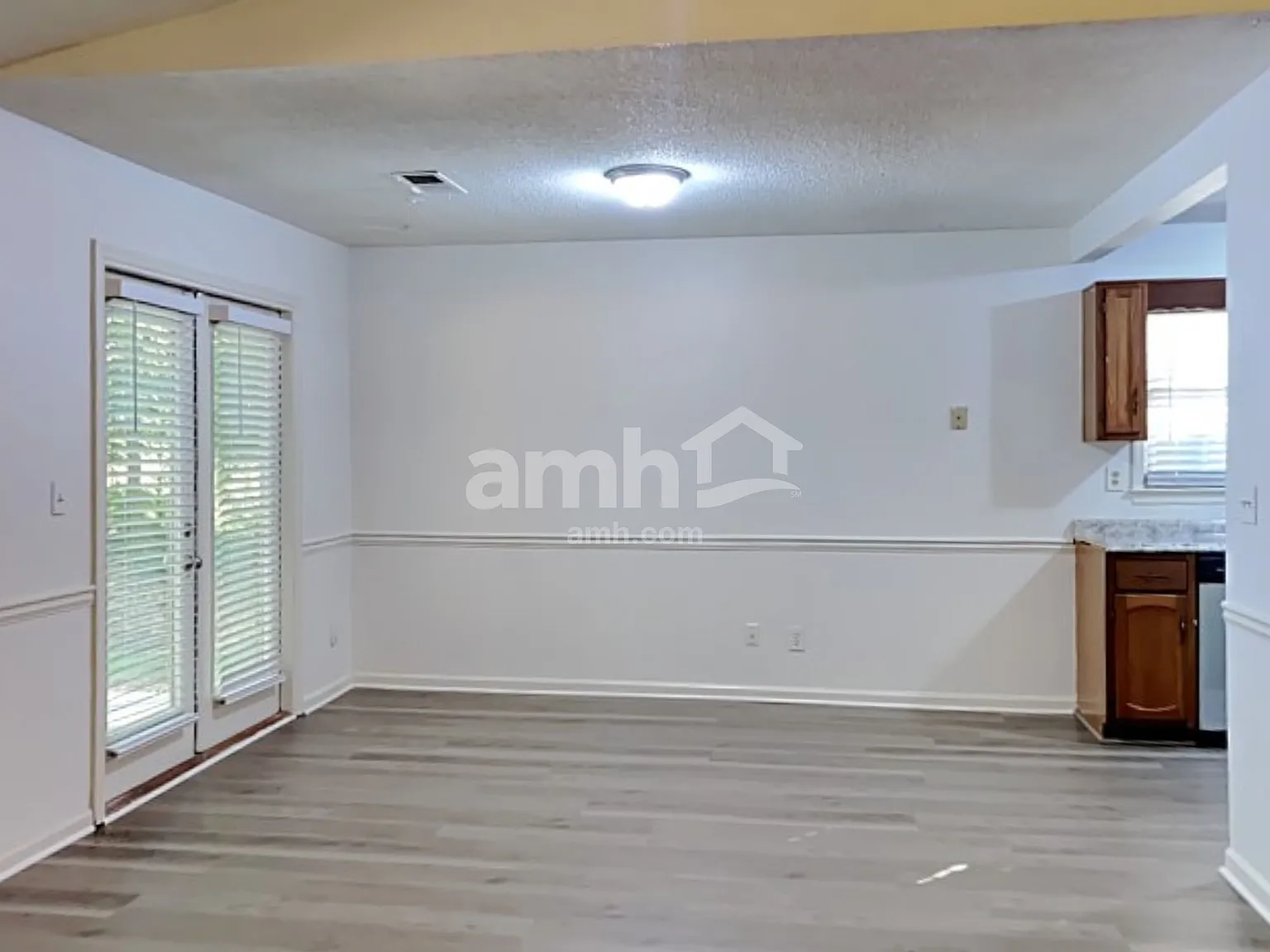 4 bed, 2.0 bath, 1780 sqft, $1,950 — Photo 4