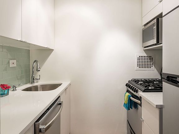5th image of 1150 3rd Ave #4B