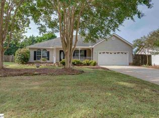 111 Two Gait Ln, Simpsonville, SC 29680