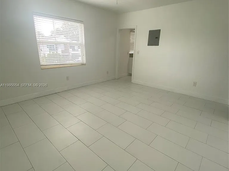 2833 SW 38th Ave #2833 — Photo 7