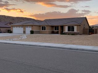 17794 Cabazon Rd, Apple Valley, CA 92307