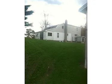 146 McKay Rd photo 1