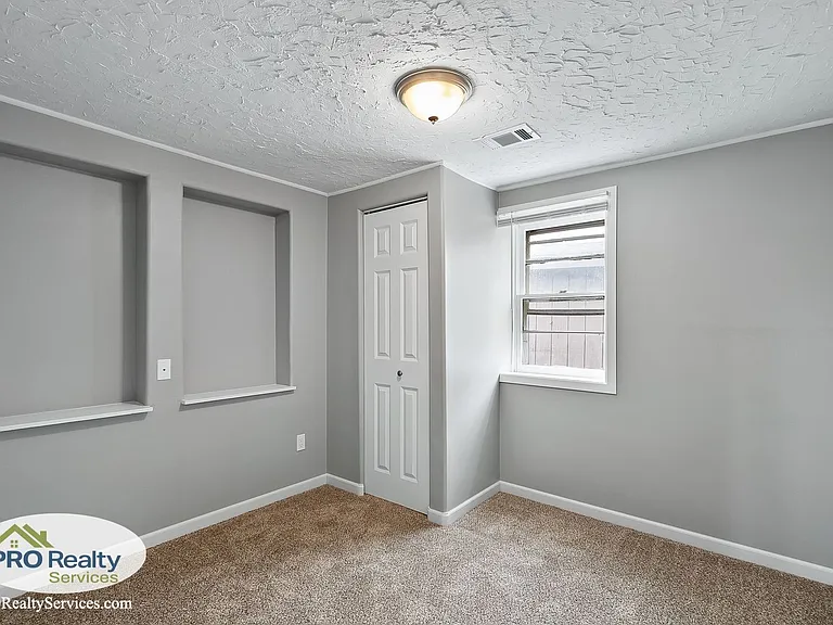 4516 Monroe St NE — Photo 13