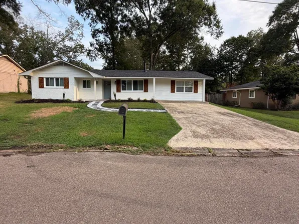 3455 Lanell Ln, Pearl, MS 39208