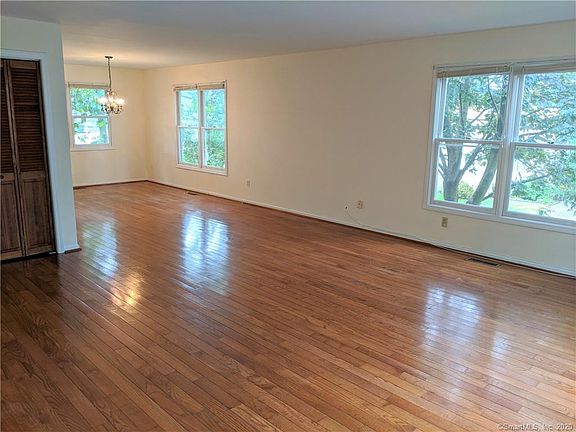 4th image of 368 Anton Dr Unit 368