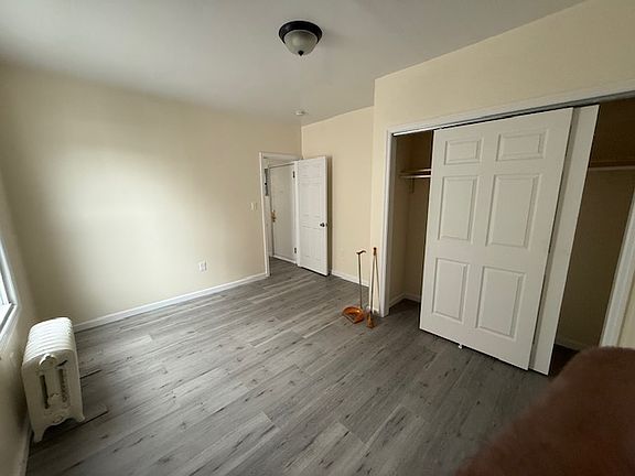 4th image of 370 Schley St #2