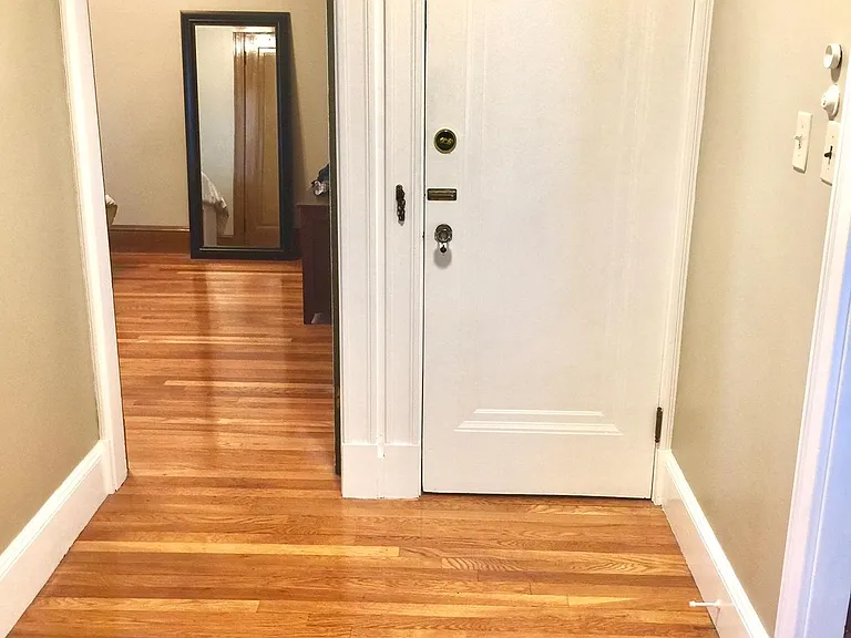 131 Madison Ave — Photo 13