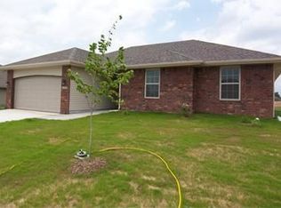 2105 E Haley St, Republic, MO 65738